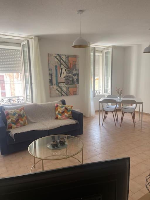 Appartement A 100 M De La Gare ปอร์-เดอ-บุค ภายนอก รูปภาพ