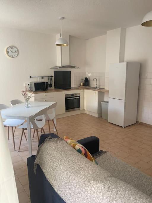 Appartement A 100 M De La Gare ปอร์-เดอ-บุค ภายนอก รูปภาพ